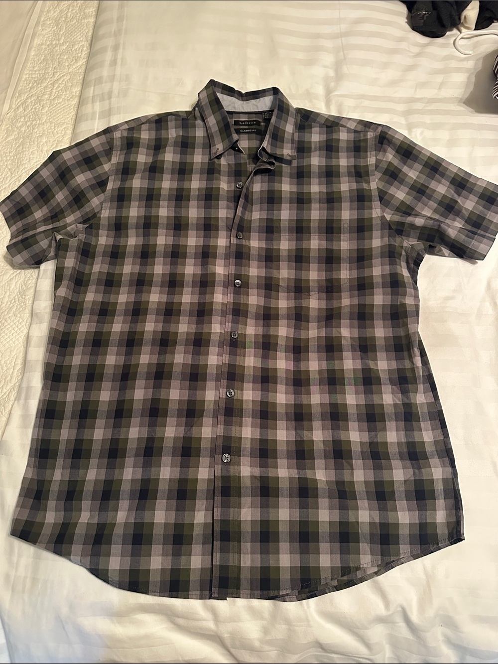 VanHeusen 
Classic Fit Classic Plaid Short-Sleeve Shirt in Olive & Gray - Men's